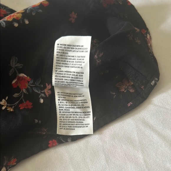 American Eagle Outfitters Black Floral Romper - Picture 3 of 8